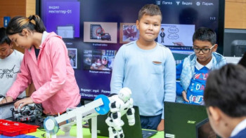 Фотография к новости: Ұстаздар білім саласындағы инновациялармен танысты