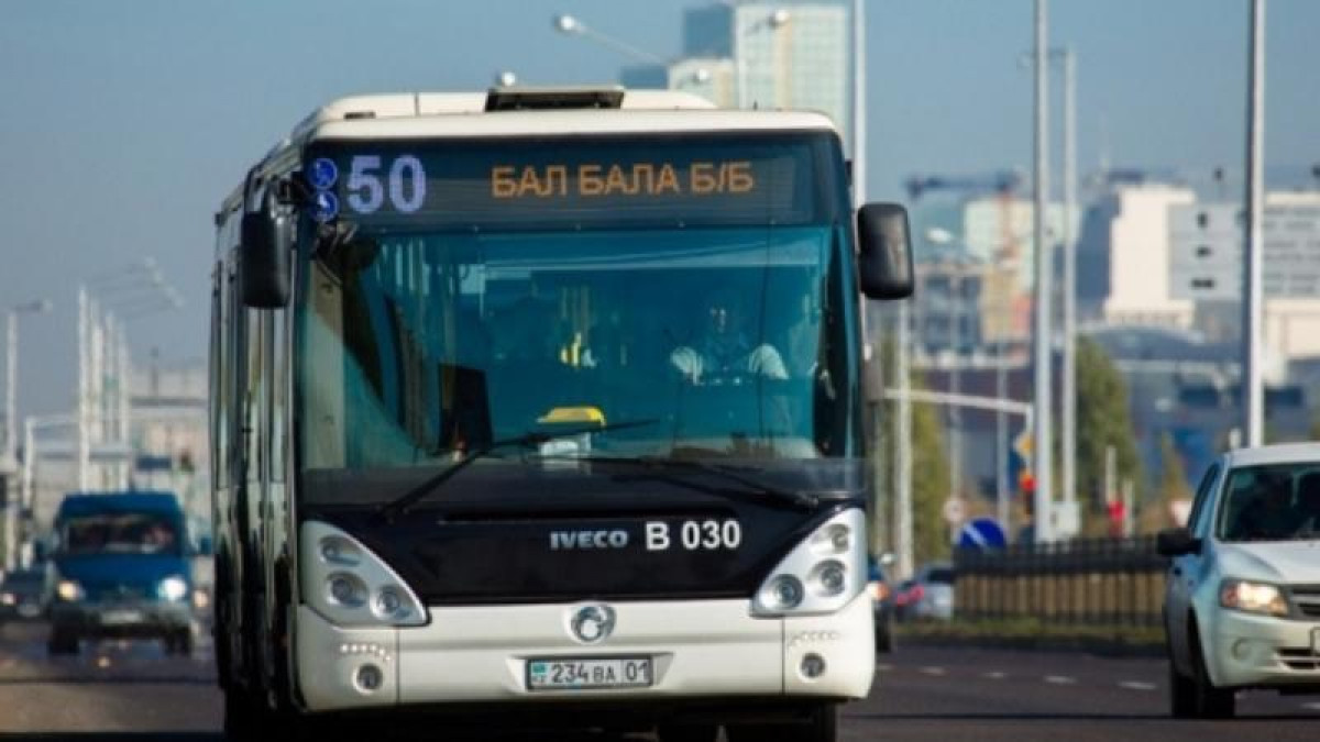 Астанада күніне 670 мың адам автобусқа мінеді