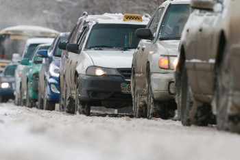Фотография к новости: Бауыржан Байбек көлік кептелісін шешу жайында айтты