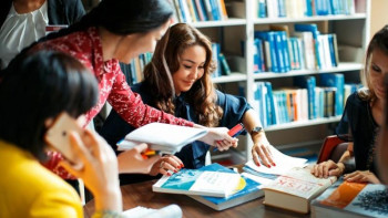 Фотография к новости: Жастар жылы. Жас ғалымдар үшін жаңа гранттар бөлінбек 