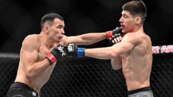 Фотография к новости: Дамир Ысмағұлов UFC-дегі екінші жеңісінен кейін ауруханаға түсті - БАҚ