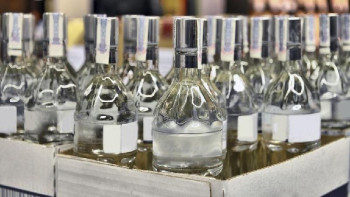 Фотография к новости: Шекарадан заңсыз арақ өткізбек болған 