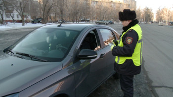 Фотография к новости: Алимент төлемеген әкелердің көлігі айыппұл тұрағына қойылды