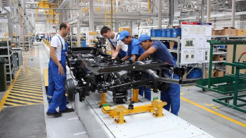 Фотография к новости: Қорғаныс кәсіпорындары машина жасау саласының үздік тәжірибелерін зерттеуде