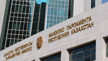 Фотография к новости: Мәжіліс міндетті әлеуметтік сақтандыру туралы заң жобасын қарады