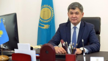 Фотография к новости: Біртанов: Қазіргі қуанышты жаңалық – дәрігерлердің жалақысын көтеру