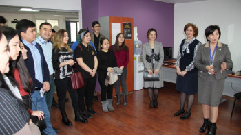 Фотография к новости: Мемлекеттік  қызметкерлер ісімен танысуға 1700-ден астам адам келді