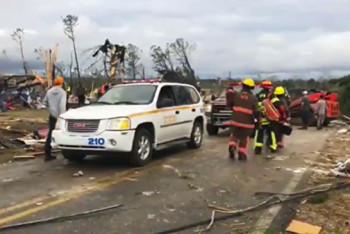 Фотография к новости: АҚШ-тың Алабама штатындағы торнадодан 22 адам қайтыс болды