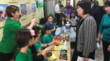 Фотография к новости: Астана оқушылары экочеллендж аясында тұрмыстық қалдықтарды қайта өңдеп шықты