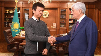 Фотография к новости: Екі баланы өрттен құтқарған студентке облыс әкімінің гранты беріледі