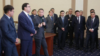 Фотография к новости: СҚО әкімдері 5 күн бойы сабақ оқиды