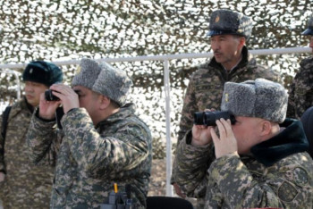 Фотография к новости: Әскерлердің жауынгерлік дайындығы тексерілді