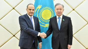 Фотография к новости: Нығматулин Қатар елшісімен кездесті