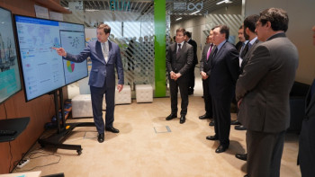 Фотография к новости: Мамин Astana Hub-та цифрландыру жөнінде кеңес өткізді