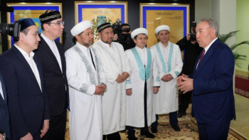 Фотография к новости: Мемлекет басшысы Қазақстан мұсылмандары діни басқармасына барды