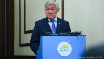 Фотография к новости: Көпбалалы аналар үшін баспана кезегі бөлек болуы мүмкін - министр