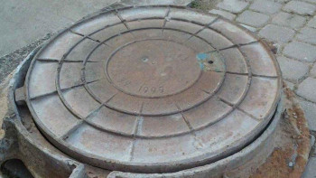 Фотография к новости: Алматыда кәріз қақпақтарын ұрлағандар ұсталды