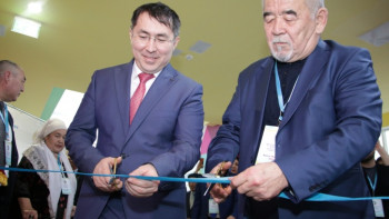 Фотография к новости: Ерік Асқаров атындағы ақындар мектебі ашылды