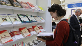 Фотография к новости: Лондон кітап көрмесінде қазақстандық баспа өнімдері таныстырылды﻿ 