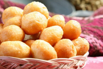 Фотография к новости: Шымкентте жастар бір тоннадан астам бауырсақ пісірді