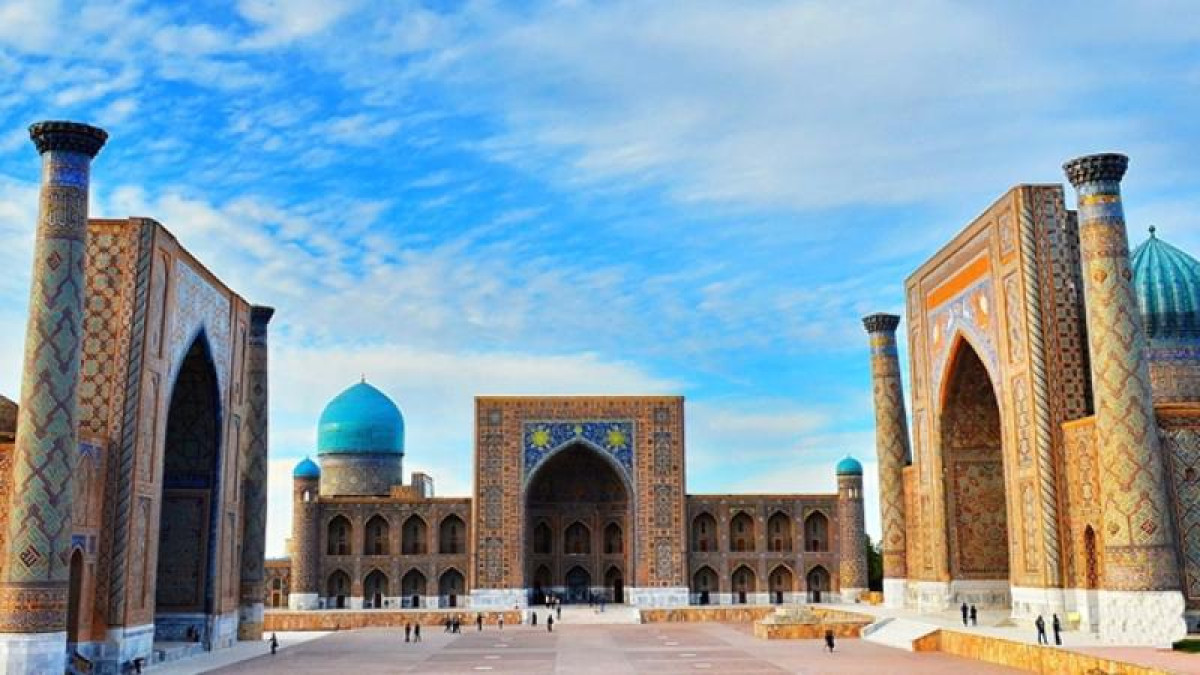 Өзбекстан БАӘ азаматтары үшін визасыз режим енгізеді