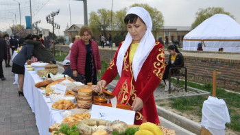 Фотография к новости: Түркістанда 2000 литр наурыз көже таратылды
