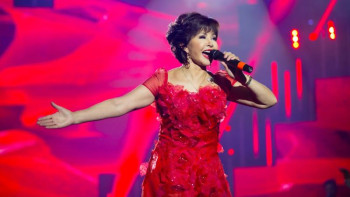 Фотография к новости: Роза Рымбаева Украинада "Жыл адамы" атанды 