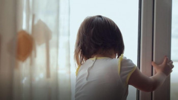 Фотография к новости: Елорда полициясы терезеден құлау оқиғаларын алдын алу шаралары жөнінде ескертті 