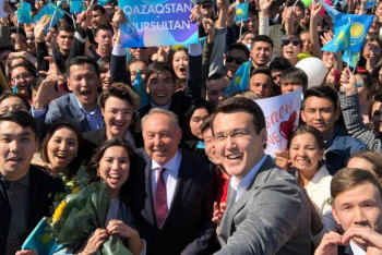 Алматы жастары Елбасын үлкен қуанышпен қарсы алды