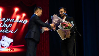 Фотография к новости: Жастар театрының актерлары марапатталды