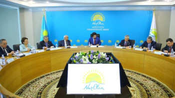 Фотография к новости: Астананы Ақмолаға көшіруді Елбасы өз мүддесі үшін жасаған жоқ – Бекболат Тілеухан