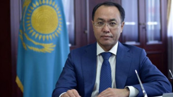 Фотография к новости: Қайрат Қожамжаров Сенат депутаты болды