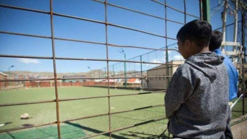 Фотография к новости: Павлодар облысында оқушыны футбол қақпасы басып қалды