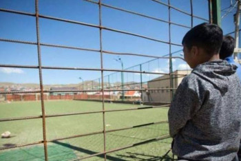 Фотография к новости: Павлодар облысында оқушыны футбол қақпасы басып қалды