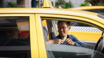 Фотография к новости: Такси жүргізушілері 1 сәуірден бастап түбіртек беруге міндетті