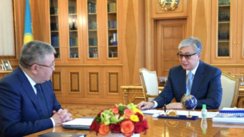 Фотография к новости: Президент Жоғары Сот кеңесінің төрағасын қабылдады