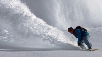Фотография к новости: Іле Алатауында адасып кеткен ресейлік сноубордистер табылды