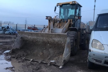 Фотография к новости: Елордада көшеге батпақ төккен жүргізуші ұсталды