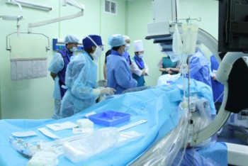 Фотография к новости: ШҚО дәрігерлері науқастың трансплантологияға дейінгі өмірін ұзартуға кірісті