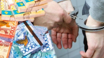 Фотография к новости: Жаңөзендік судья пара алды деген күдікке ілінді 