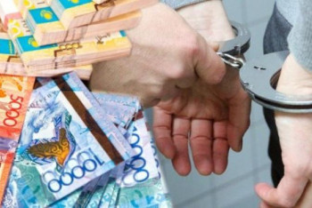 Фотография к новости: Жаңөзендік судья пара алды деген күдікке ілінді 