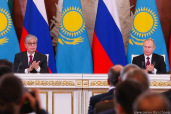 Фотография к новости: Тоқаев пен Путин БАҚ өкілдеріне брифинг өткізді