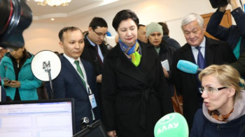 Фотография к новости: Үкімет мүшелері Қостанайда жаңа әлеуметтік шараларды түсіндірді