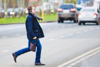 Фотография к новости: Көп жағдайда жол апатына жаяу жүргіншінің ережені сақтамауы себеп болады