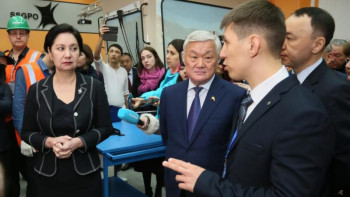 Фотография к новости: Үкіметтің жұмыс тобы қостанайлықтармен кездесті