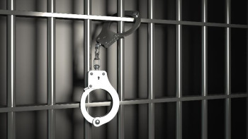 Фотография к новости: Жыл басынан бері қамаққа алынғандар саны 13% төмендеді