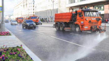 Фотография к новости: Астана көшелері арнайы сусабынмен жуыла бастады 