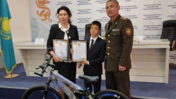 Фотография к новости: ﻿Түркістанда 11 жасар бала сәбиді арашалап қалды