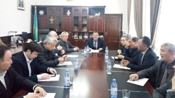 Фотография к новости: Жазушылар одағында сайлауға қатысты кеңейтілген  жиын өтті