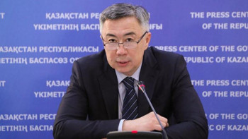 Фотография к новости: ҰЭМ басшысы өз еркімен қызметінен кеткен Жұманғаринге табыс тіледі